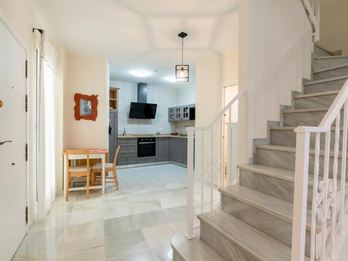 Holi-Rent Penthouse Penuelas Sevilla Exteriör bild